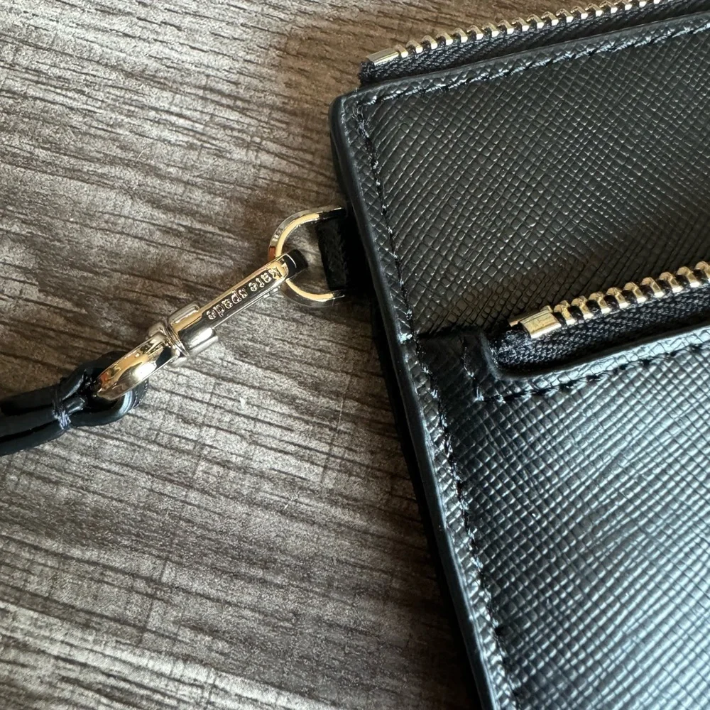 Kate Spade Wristlet - Picture 6 of 9